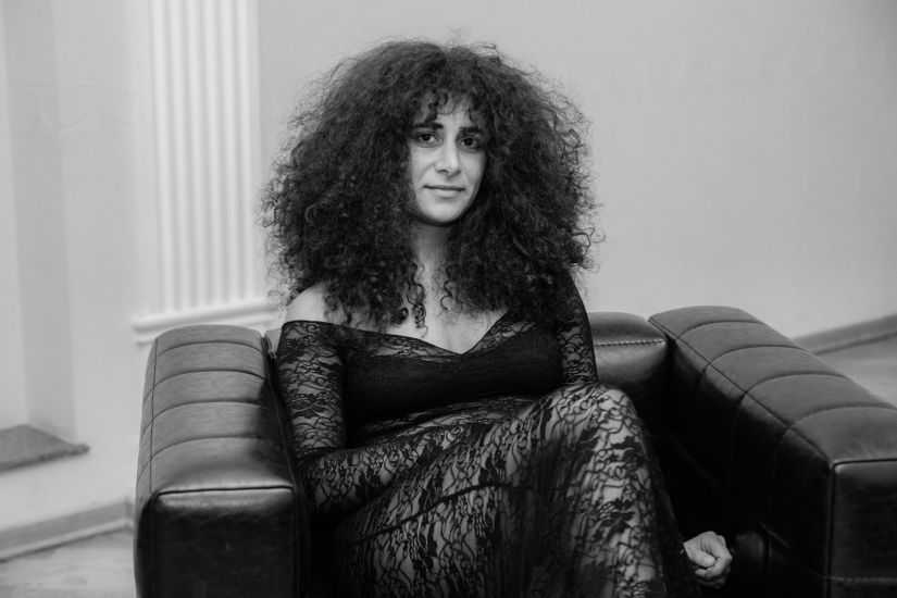 "O şəkillərə görə üstümdə qırılmayan əşya qalmayıb, 500 manatdan başlayır..." -     Model Çelsi Baxşıyeva
