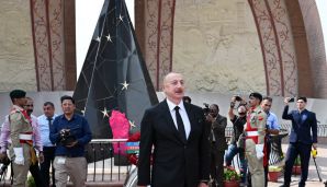Prezident İlham Əliyev İslamabadda milli abidəni ziyarət edib -   YENİLƏNDİ — foto 4