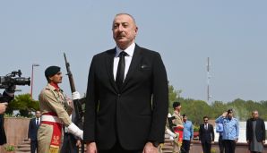 Prezident İlham Əliyev İslamabadda milli abidəni ziyarət edib -   YENİLƏNDİ — foto 6