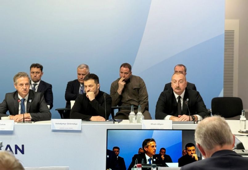 İlham Əliyev: Biz neftimizi Azərbaycanın xam neftindən əhəmiyyətli dərəcədə asılı olan çox həssas nöqtələrə nəql edirik