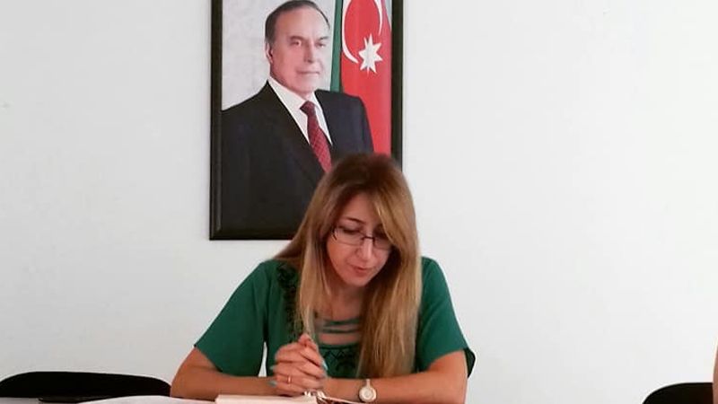 Qalmaqallı direktor işdən çıxarıldı