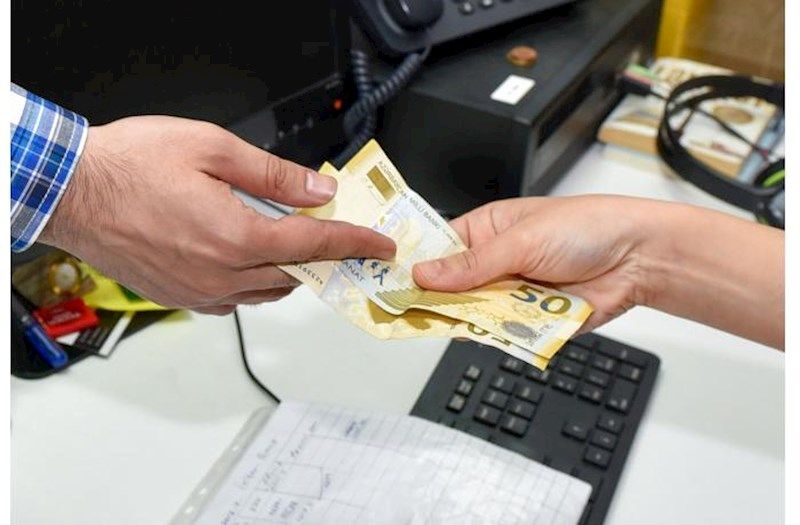 Məhkəmə şirkətə qarşı 110 minlik dələduzluq edən “ticarətçi” ilə bağlı qərar çıxardı