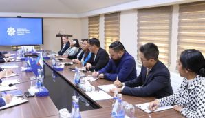 Fransız Polineziyasının nümayəndə heyəti Medianın İnkişafı Agentliyində olub -       FOTO — foto 2