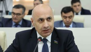 Eldəniz Əmirovun “Avrasiyanın Arteriyaları” adlı kitabının təqdimatı keçirildi -    FOTOLAR — foto 4