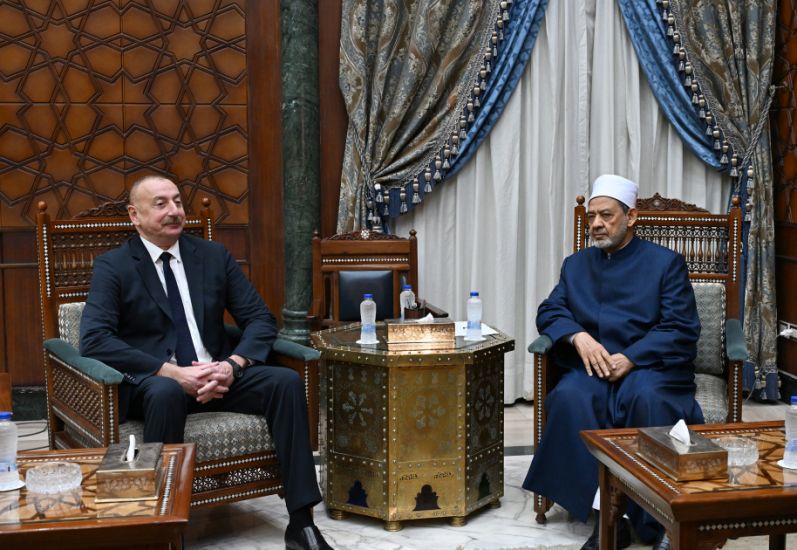 Prezident İlham Əliyevin Əl-Əzhəri Şərifin şeyxi, böyük imam Əhməd Məhəmməd Əhməd Əl Tayyib ilə görüşü olub  -   YENİLƏNDİ