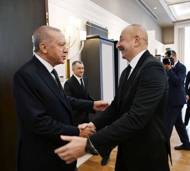 Azərbaycan və Türkiyə prezidentləri Ankaranın Esenboğa Hava Limanında görüşüblər