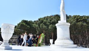 Abşeron rayonunda “17 İyun Tibb İşçilərinin Peşə Bayramı Günü” qeyd edilib -   FOTOLAR — foto 1