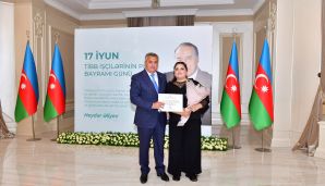 Abşeron rayonunda “17 İyun Tibb İşçilərinin Peşə Bayramı Günü” qeyd edilib -   FOTOLAR — foto 6
