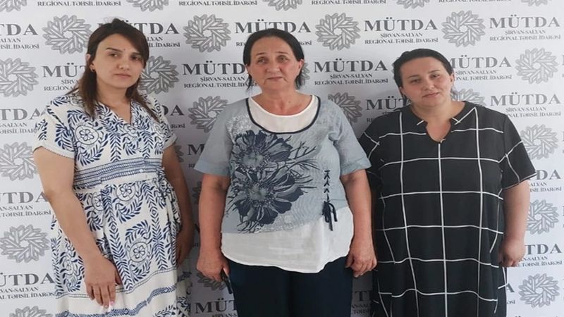 Ana və iki qızı imtahanda yüksək bal topladılar