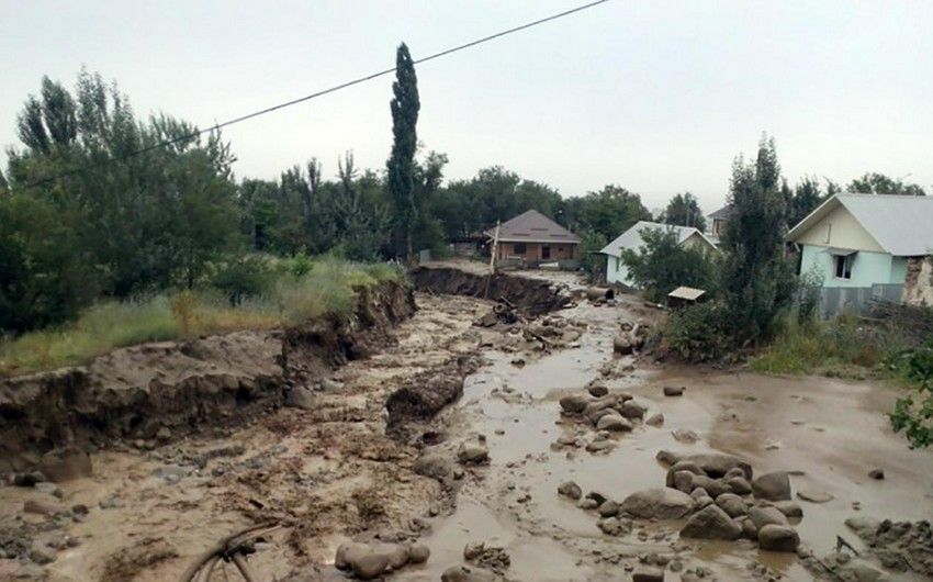 Hacıqabulda sel səbəbindən 81 sakin FHN tərəfindən təxliyə olundu