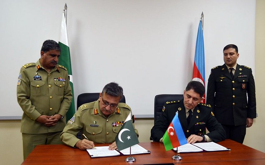 Azərbaycan və Pakistan hərbçiləri birgə təlimlərin keçirilməsi barədə müzakirələr aparıb