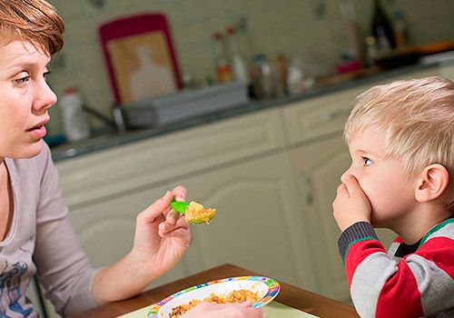"Uşaqları ət yeməyə məcbur etməyin, çünki... " -     Pediatrdan şok açıqlama