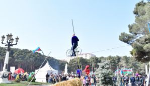 Abşeronda Novruz bayramı böyük izdihamla qeyd olundu -   FOTOLAR — foto 7