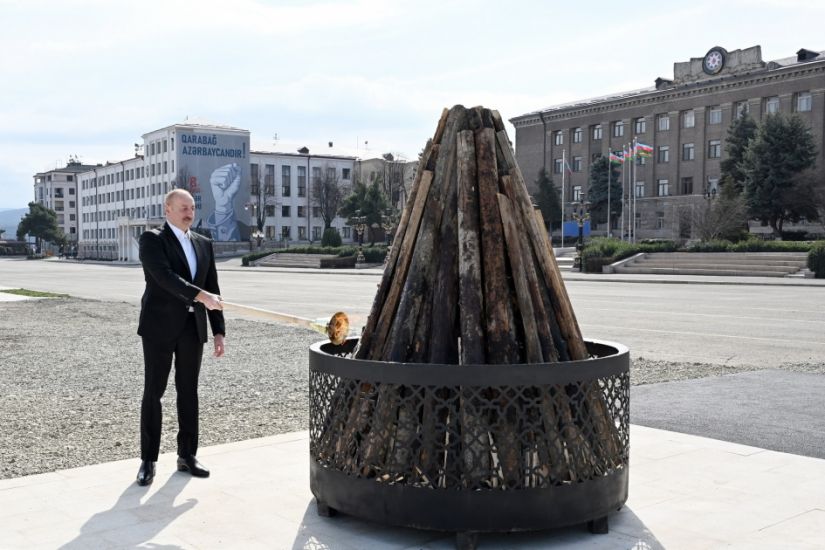Prezident İlham Əliyev Xankəndi şəhərində Novruz tonqalını alovlandırıb və Azərbaycan xalqını bayram münasibətilə təbrik edib -   YENİLƏNDİ - FOTOLAR