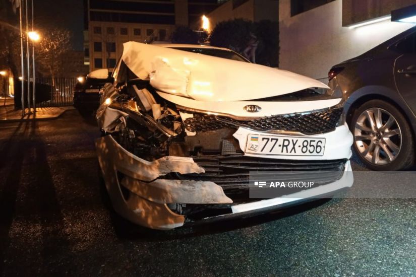 Bakıda “TikTok” fenomenləri qəza zamanı xəsarət alıblar -         FOTO