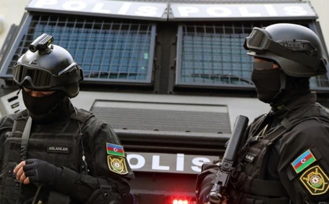 Azərbaycan polisi əməliyyat keçirdi:      Saxlananlar var - FOTOLAR