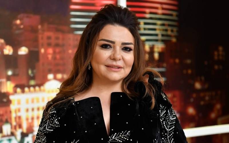 Məşhur Xalq artistinin qızı nişanını qaytarıb