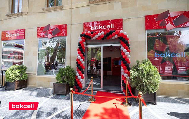 Bakcell Fəvvarələr Meydanında yeni innovativ mağazasını təqdim etdi -     FOTOLAR