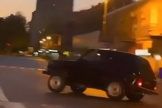 Gecəyarısı “avtoş”luq edib, Bakını bir-birinə qatdı -     ANBAAN VİDEO