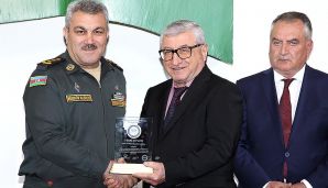 AHİK tərəfindən 2023-cü ilin ən yaxşı müəssisələri mükafatlandırılıb -       FOTOLAR — foto 9