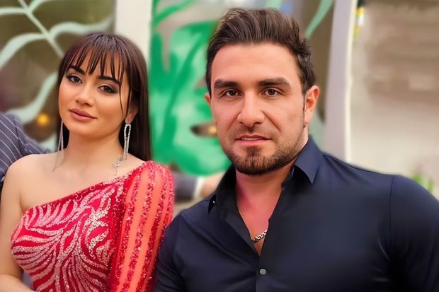 Talıb Talenin toyudur -     Özündən 15 yaş kiçik xanımla
