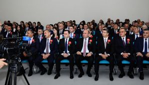 Naftalanda Ulu Öndər Heydər Əliyevin anadan olmasının 101-ci ildönümünə həsr edilmiş tədbir keçirilib -         FOTOLAR — foto 8
