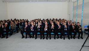 Naftalanda Ulu Öndər Heydər Əliyevin anadan olmasının 101-ci ildönümünə həsr edilmiş tədbir keçirilib -         FOTOLAR — foto 9