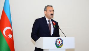 Naftalanda Ulu Öndər Heydər Əliyevin anadan olmasının 101-ci ildönümünə həsr edilmiş tədbir keçirilib -         FOTOLAR — foto 13