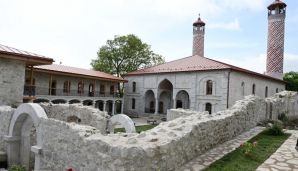 Şuşada Aşağı Gövhər Ağa məscidində aparılan bərpa işləri ilə tanışlıq -   FOTO - YENİLƏNDİ — foto 6