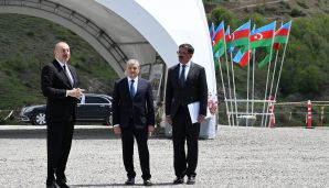 Prezident İlham Əliyev Şuşa rayonunun Turşsu qəsəbəsinin təməlini qoyub -   FOTO - YENİLƏNDİ — foto 1