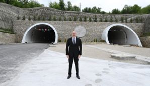 İlham Əliyev Əhmədbəyli-Füzuli-Şuşa avtomobil yolunda görülən işlərlə tanış olub, birinci tunelin açılışında iştirak etdi -    VİDEO - FOTOLAR - YENİLƏNDİ — foto 11