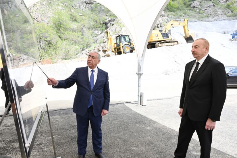 Prezident İlham Əliyev Xankəndi-Şuşa-Laçın avtomobil yolunda görülən işlərlə tanış olub -   FOTO - YENİLƏNDİ