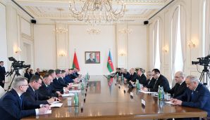 Azərbaycan və Belarus prezidentlərinin geniş tərkibdə görüşü keçirilib -     FOTOLAR - YENİLƏNDİ — foto 4