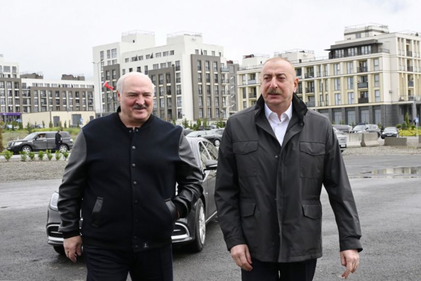 Azərbaycan və Belarus prezidentləri Füzuli şəhərinin dağıdılmış yerlərinə baxıb, Baş planla tanış olublar -   YENİLƏNDİ