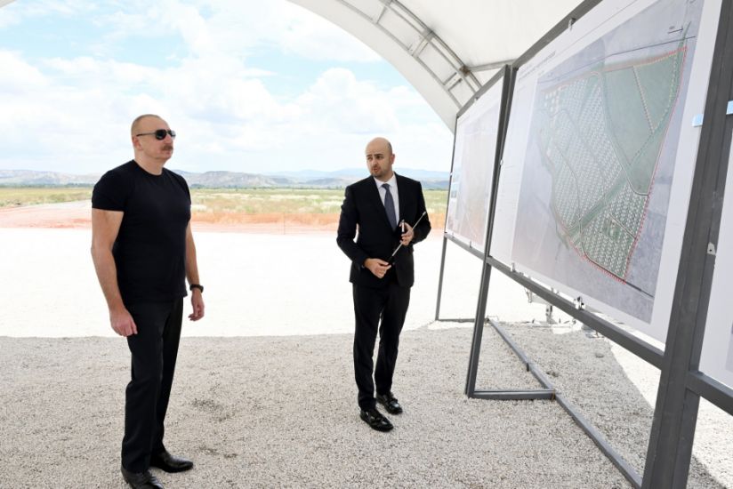 Prezident İlham Əliyev Cəbrayıl rayonunun Böyük Mərcanlı kəndinin təməlini qoydu
