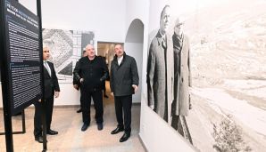 Azərbaycan və Belarus prezidentləri Şuşada “Heydər Əliyev və Qarabağ” sərgisinə baxıblar -   YENİLƏNDİ — foto 3