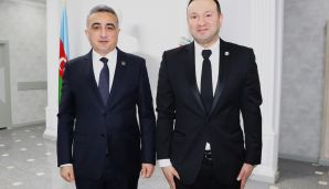 Azərbaycanda 2 vəkilin fəaliyyəti dayandırıldı — foto 2