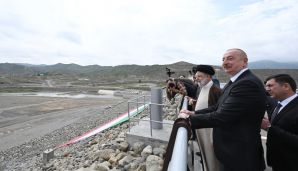 Azərbaycan ilə İranın dövlət sərhədində Prezident İlham Əliyevin və Prezident Seyid İbrahim Rəisinin görüşü olub -   YENİLƏNDİ - 3 - FOTO — foto 4