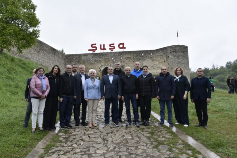 Latviya parlamentinin sədri Şuşaya səfər edib