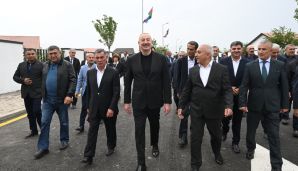 Prezident İlham Əliyev və birinci xanım Mehriban Əliyeva Xocalı şəhərinə köçən sakinlərlə görüşüblər -           Maraqlı dialoq - VİDEO - FOTO — foto 9