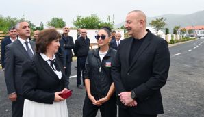 Prezident İlham Əliyev və birinci xanım Mehriban Əliyeva Xocalı şəhərinə köçən sakinlərlə görüşüblər -           Maraqlı dialoq - VİDEO - FOTO — foto 13