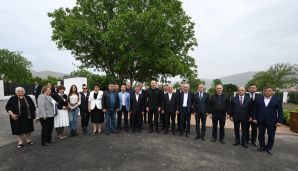 Prezident İlham Əliyev və birinci xanım Mehriban Əliyeva Xocalı şəhərinə köçən sakinlərlə görüşüblər -           Maraqlı dialoq - VİDEO - FOTO — foto 8