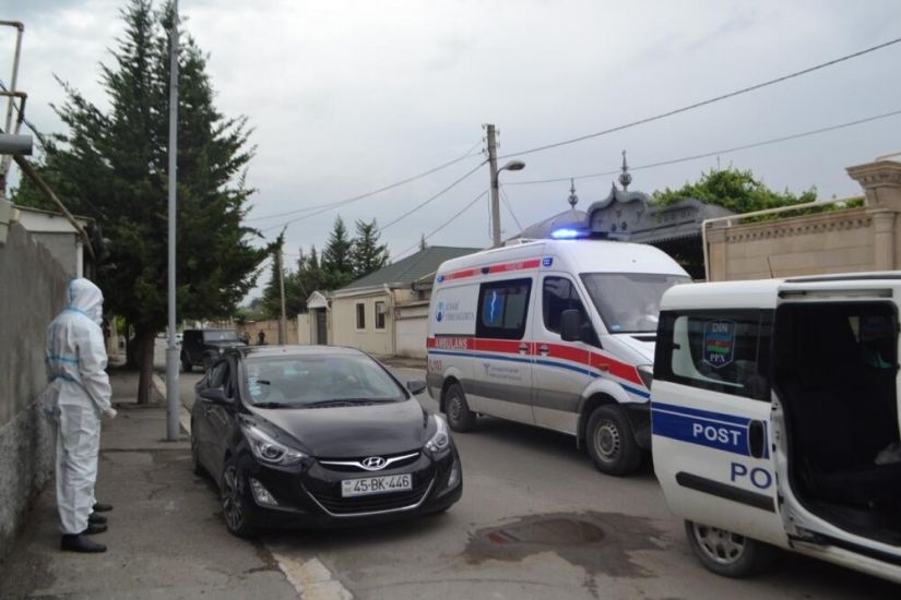 Anasını evdə başa kişiylə tutduğuna görə öldürüb -     Bakıdakı dəhşətli cinayətin TƏFƏRRÜATI - FOTO