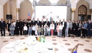 AHİK Zəfər Günü münasibətilə bayram tədbiri keçirib -   FOTOLAR — foto 19