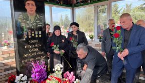 Abşeron rayonunda Vətən Müharibəsi şəhidləri yad edilib -   FOTOLAR — foto 7