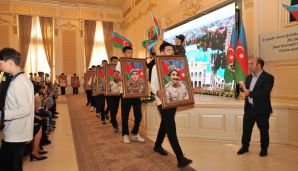 Abşeron rayonunda Zəfər Günü böyük coşqu ilə qeyd olunub -   FOTOLAR — foto 46