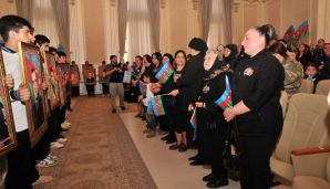 Abşeron rayonunda Zəfər Günü böyük coşqu ilə qeyd olunub -   FOTOLAR — foto 48