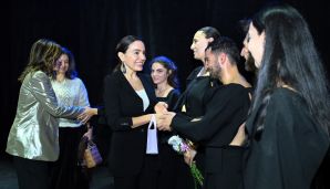 Leyla Əliyeva, İordaniya şahzadəsi və ICCROM-un baş direktoru "Manqurt" tamaşasını izləyiblər -   FOTO — foto 3
