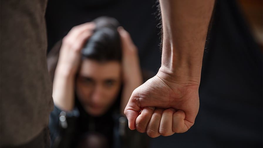 "Kök pişiyə oxşayırsan"... -       Aptek müdiri işçini niyə döyüb? - TƏFƏRRÜAT