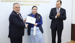 Azərbaycan Həmkarlar İttifaqları Konfederasiyasında könüllülərlə görüş olub -         FOTOLAR — foto 6